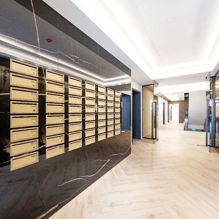 Brand New Luxury Apartment In The Heart Of Braşov Extérieur photo