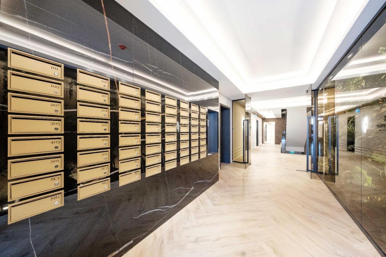 Brand New Luxury Apartment In The Heart Of Braşov Extérieur photo