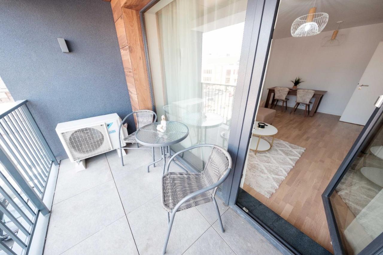 Brand New Luxury Apartment In The Heart Of Braşov Extérieur photo